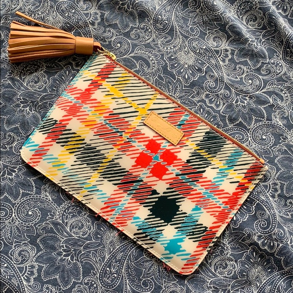 Dooney & Bourke Pouch Clutch